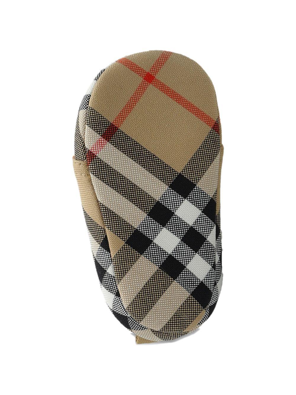 Scarpe primi passi per neonati Burberry Kids beige con motivo a quadri 8128121 B9368 BURBERRY KIDS