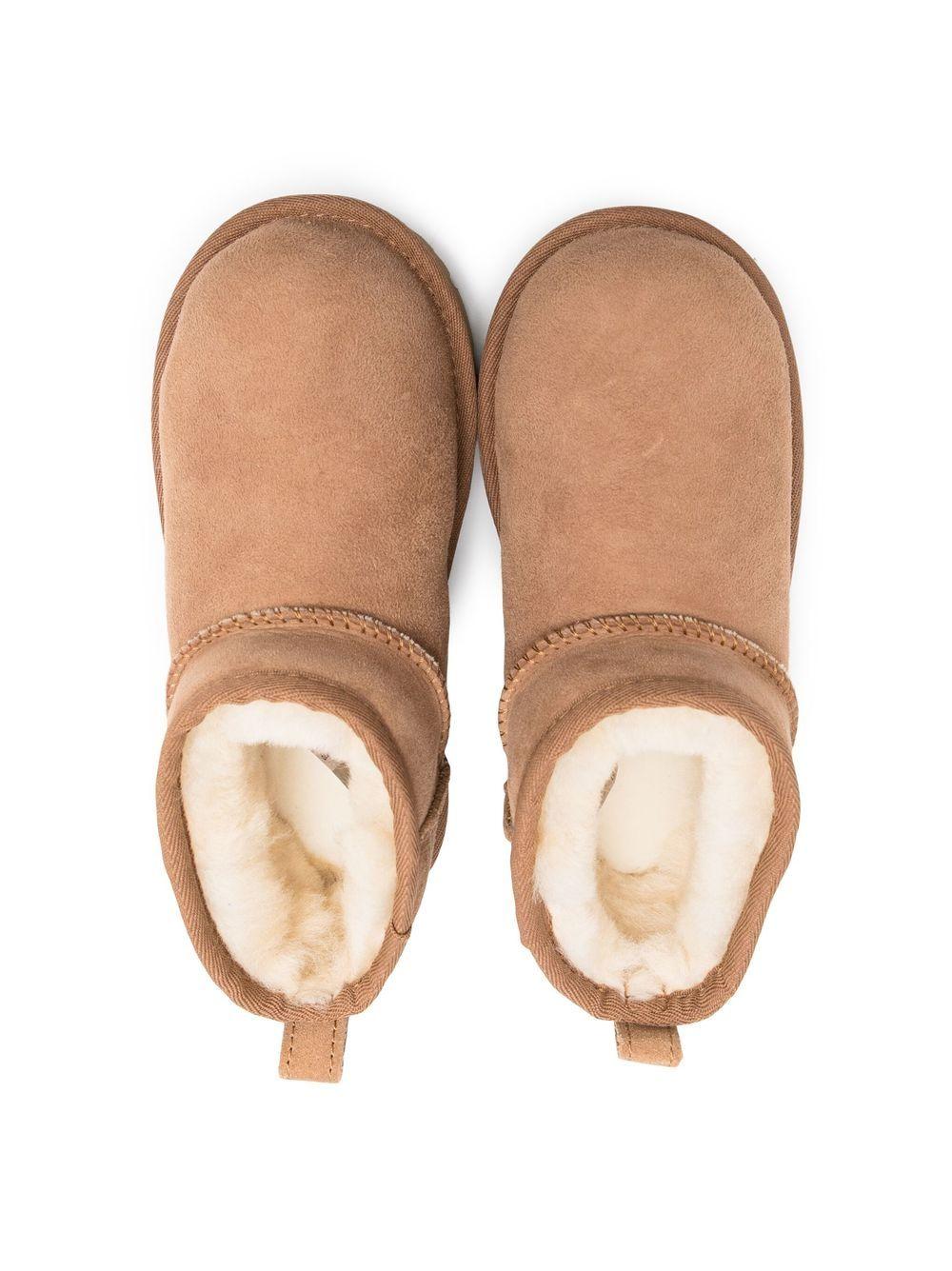 Ciabatte Ultra Mini per bambina Ugg Kids beige con design slip-on 1130750K CHE UGG KIDS