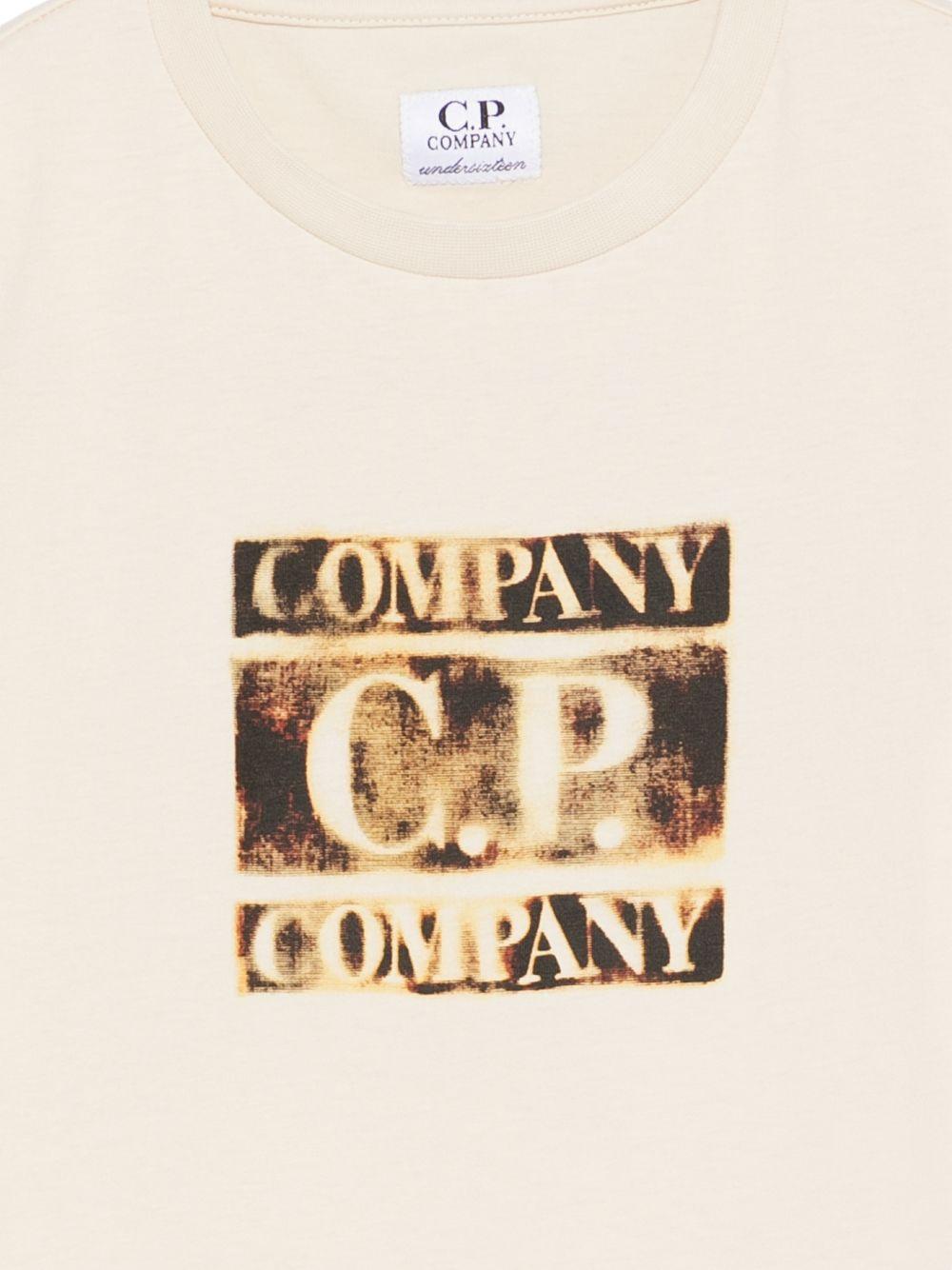 T-shirt per bambino C.P. Company Kids beige con stampa grafica sul davanti C6M00LLAA17 10203 C.P.COMPANY KIDS