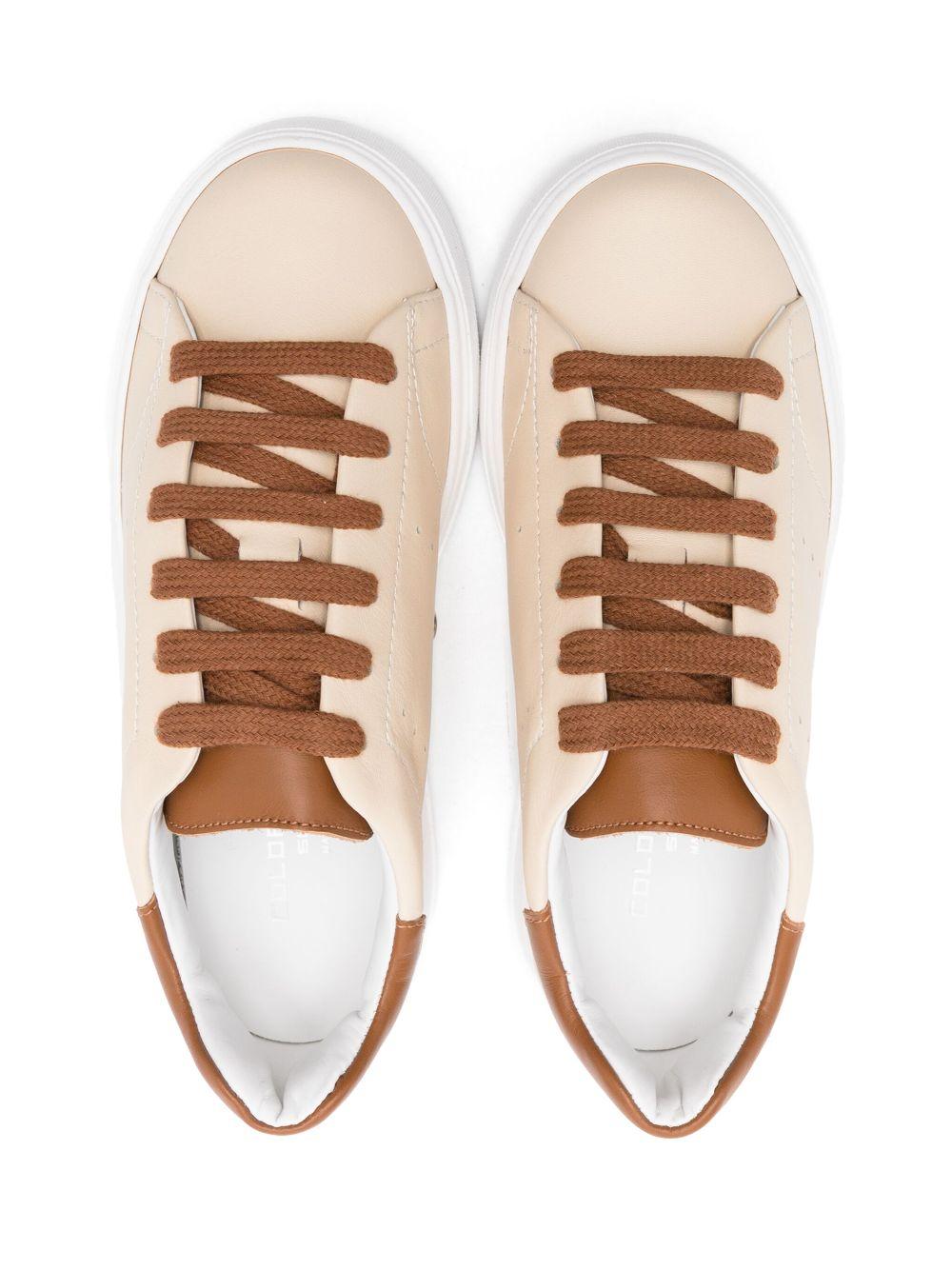 Sneakers per bambino Colorichiari beige in pelle con rinforzo sul tallone a contrasto con logo MJ958165 4869 2128 COLORICHIARI
