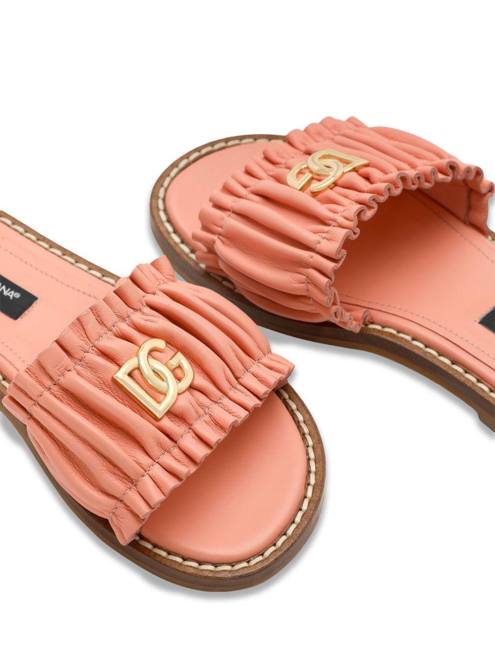 Ciabatte per bambina Dolce & Gabbana Kids rosa con dettaglio logo dorato sul davanti D11373 A1850 88438 DOLCE & GABBANA KIDS