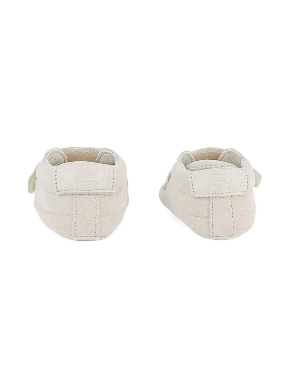 Sneakers per neonati Givenchy Kids bianche con logo ricamato H30862 117 GIVENCHY KIDS