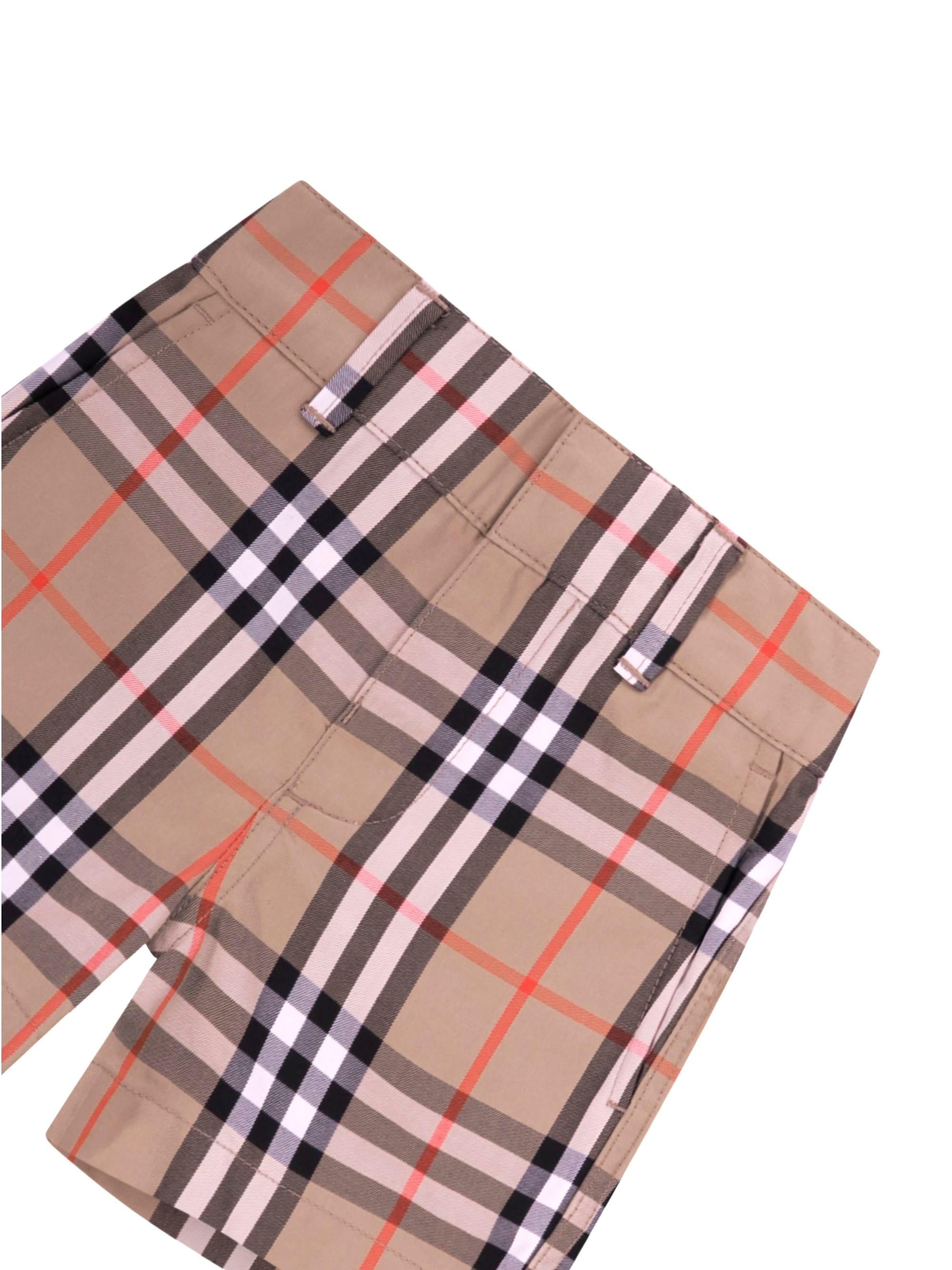 Shorts per neonati Burberry Kids beige con caratteristico motivo Vintage Check all-over 8121238 B9368 BURBERRY KIDS