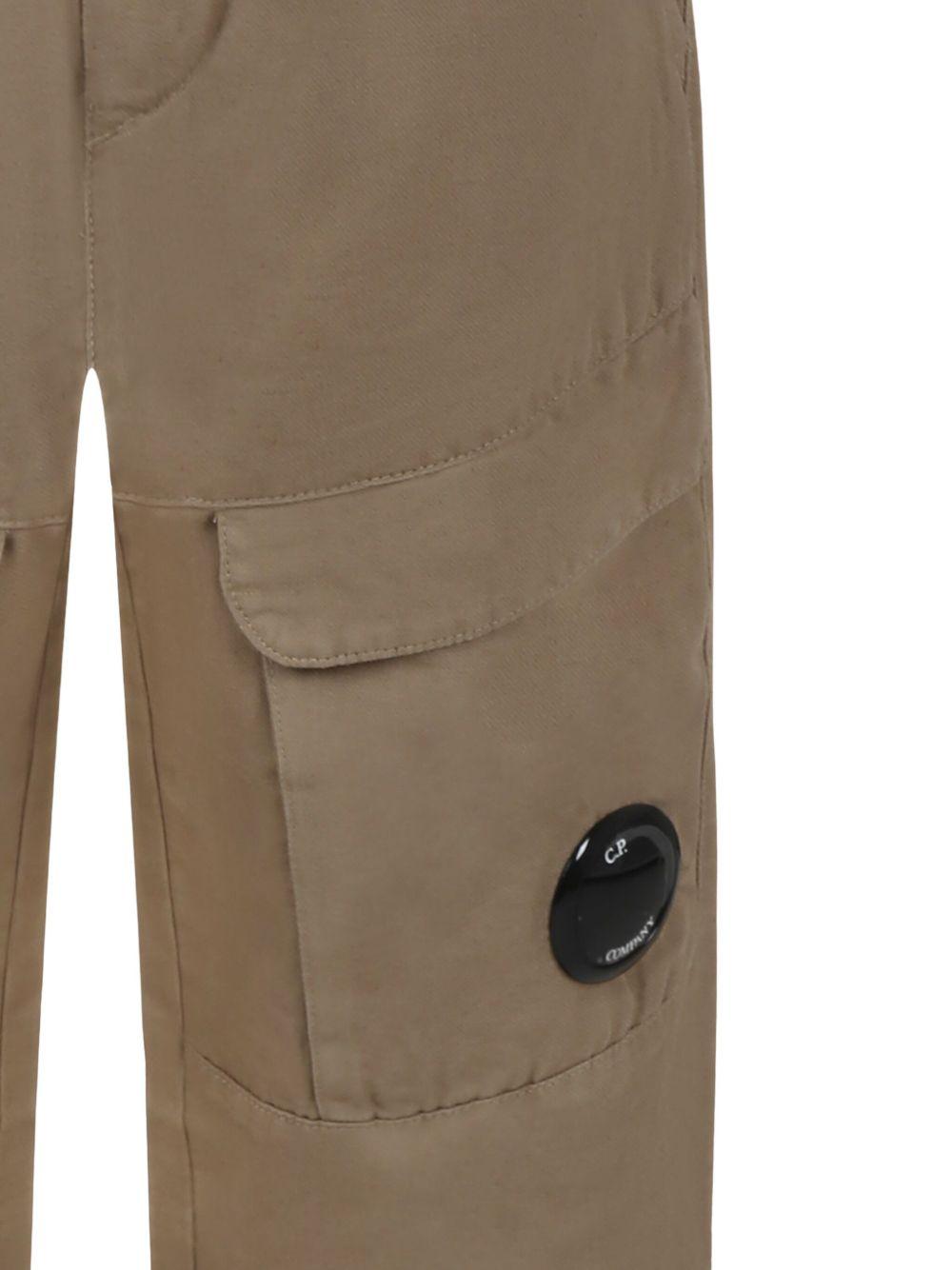 Pantaloni per bambino C.P. Company Kids marrone modello cargo con logo CUP00MLZC01 20262 C.P.COMPANY KIDS