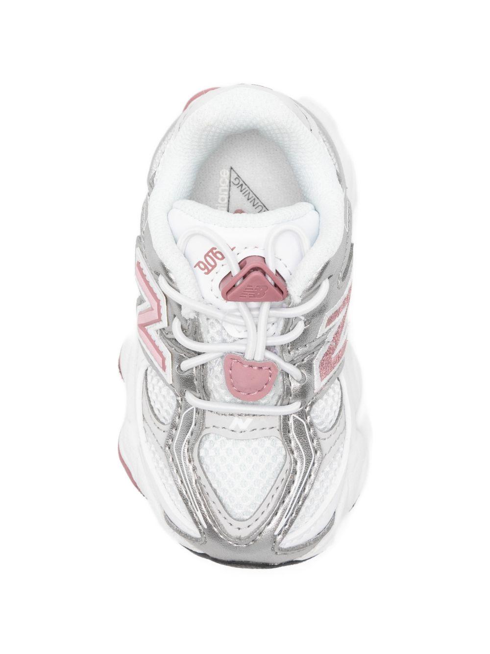 Sneakers per bambina 9060 New Balance Kids bianche con dettagli argento I9060 6HV NEW BALANCE KIDS