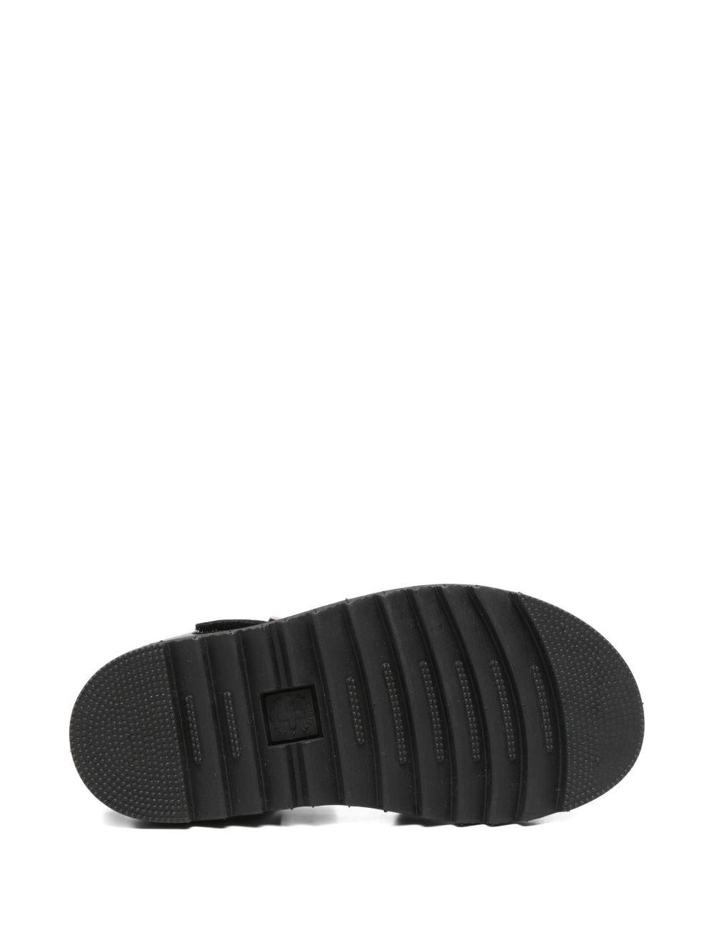 Sandali per bambina Dr. Martens Kids neri con dettaglio cuore sul davanti 42806001 MARLOWE Dr martens kids