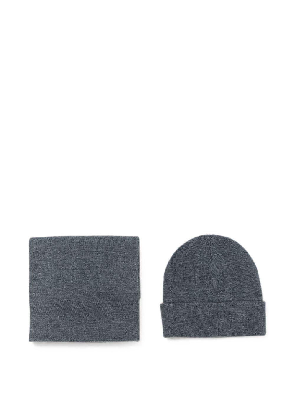 Sciarpa e berrretto per bambino Emporio Armani Kids grigio con logo intarsiato EB001678 AF27314 O8035 EMPORIO ARMANI KIDS