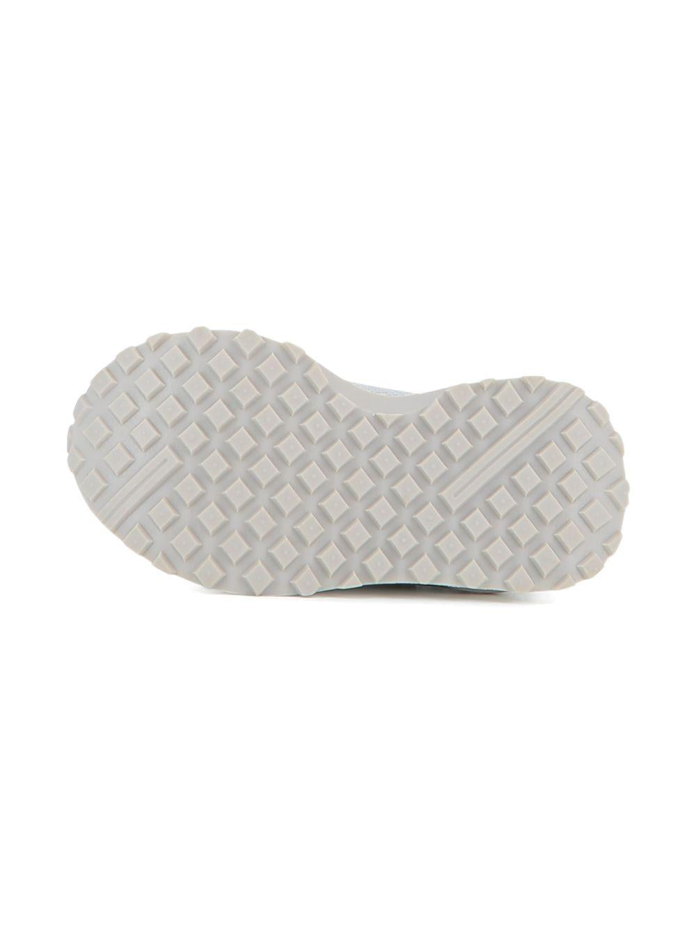 Sneakers per bambino Boss Kids grigie con dettaglio logo J52828 01F BOSS KIDS
