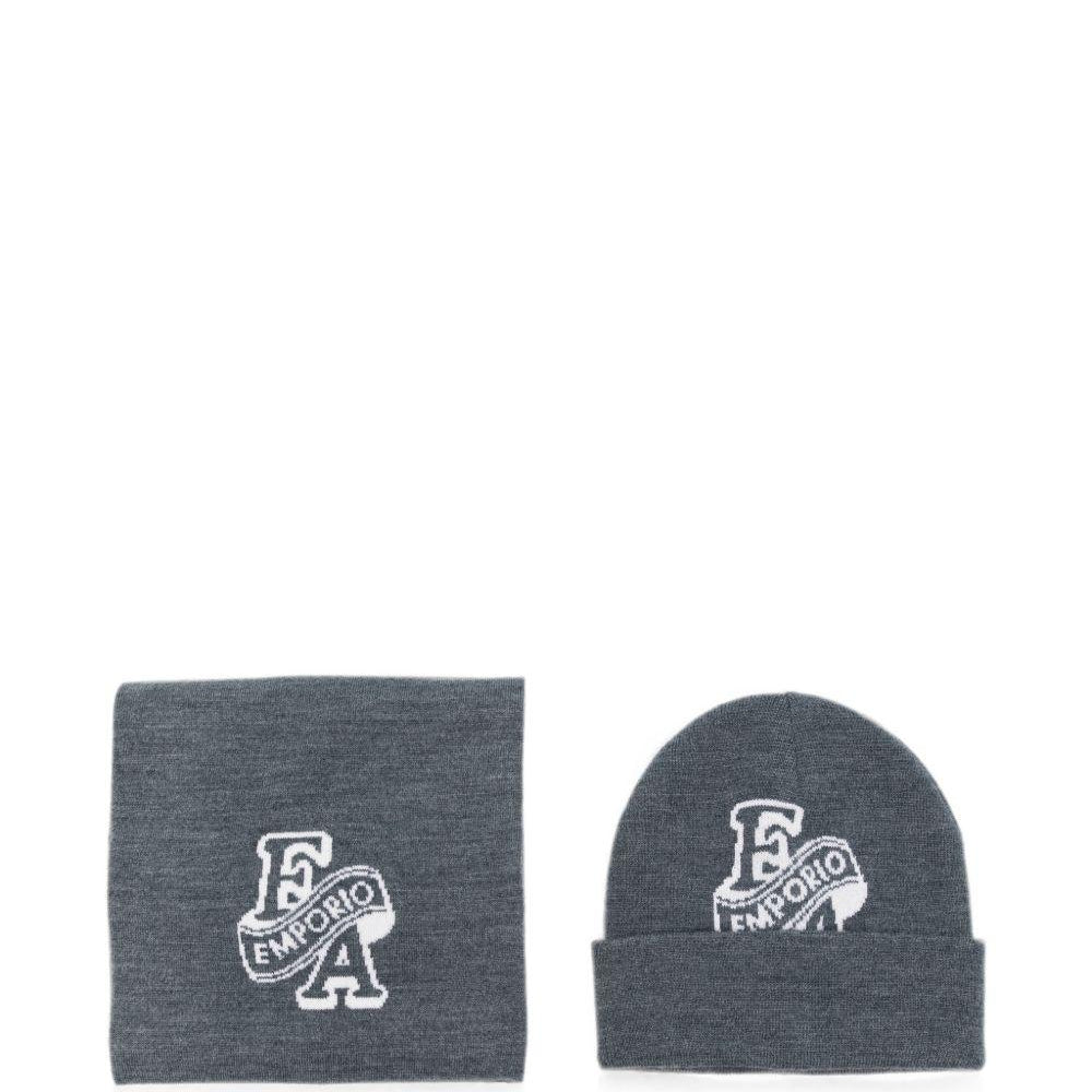 Sciarpa e berrretto per bambino Emporio Armani Kids grigio con logo intarsiato EB001678 AF27314 O8035 EMPORIO ARMANI KIDS