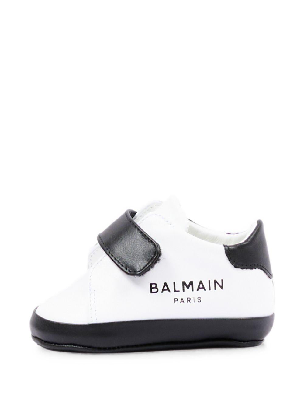 Sneakers per neonati Balmain Kids bianche e nere con logo sul davanti BZ0336 Y0051 100NE BALMAIN KIDS