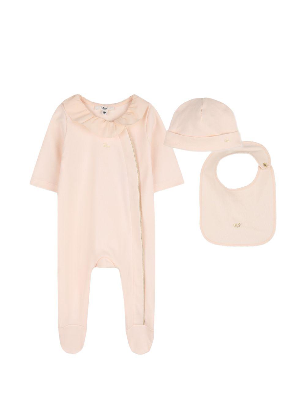 Set tutina, bavaglino e cappellino per neonata Chloé Kids rosa con volant C20926 440 CHLOE' KIDS