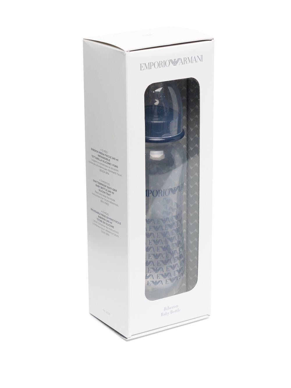 Biberon per neonato Emporio Armani Kids blu con stampa monogramma del logo 409172 CC919 00535 EMPORIO ARMANI KIDS