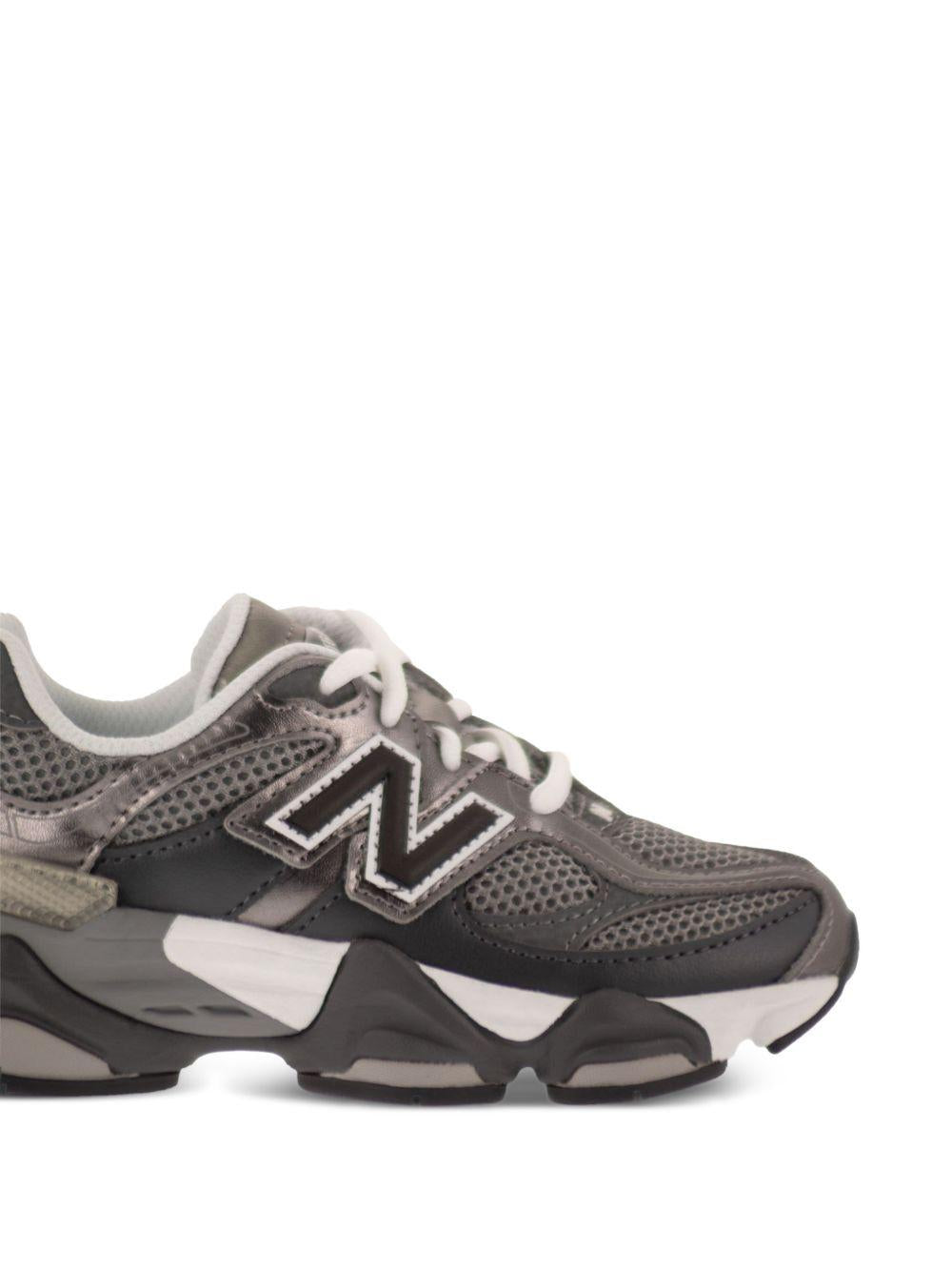 Sneakers per bambini 9060 New Balance Kids grigie con chiusura con lacci P9060 3AL NEW BALANCE KIDS