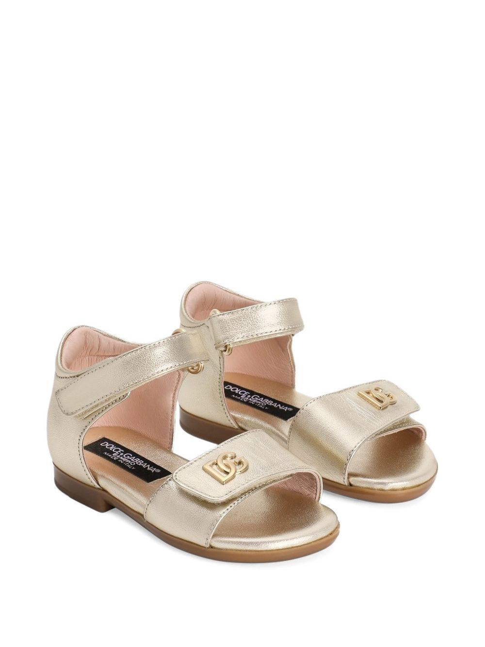 Sandali per bambina Dolce & Gabbana Kids color oro con placca logo D20099 AJ133 80988 DOLCE & GABBANA KIDS