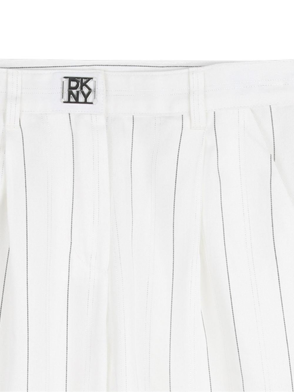 Pantaloni per bambina DKNY Kids bianchi con design gessato D62690 Z40 DKNY