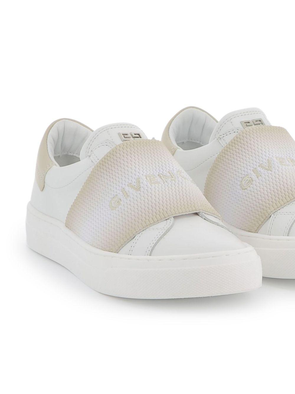 Sneakers per bambina Givenchy Kids bianco con ricamo con logo H30673 184 GIVENCHY KIDS