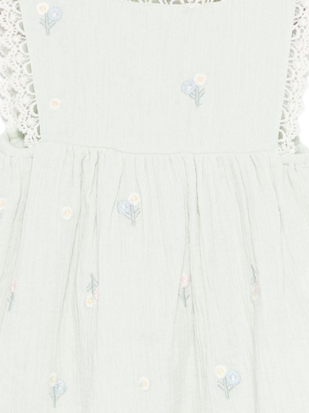 Abito per neonata Louise Misha verde con bordo in pizzo FRI-S26-S0260 ALMOND LOUISE MISHA KIDS