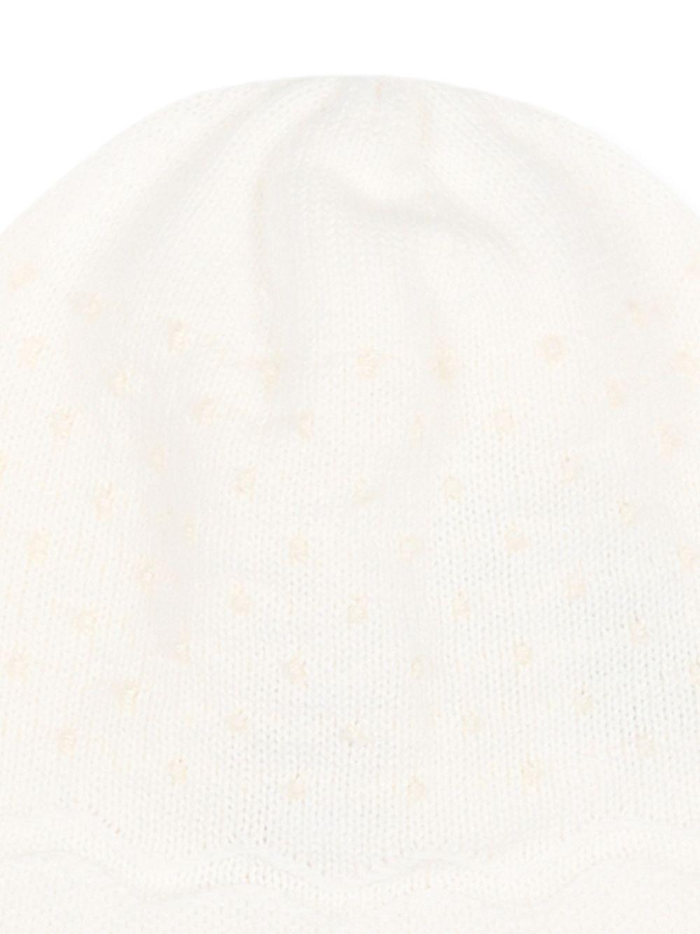 Cappello per neonati Paz Rodriguez Kids bianco con placca logo sul davanti 040-123234 6062 PaZ RODRIGUEZ KIDS