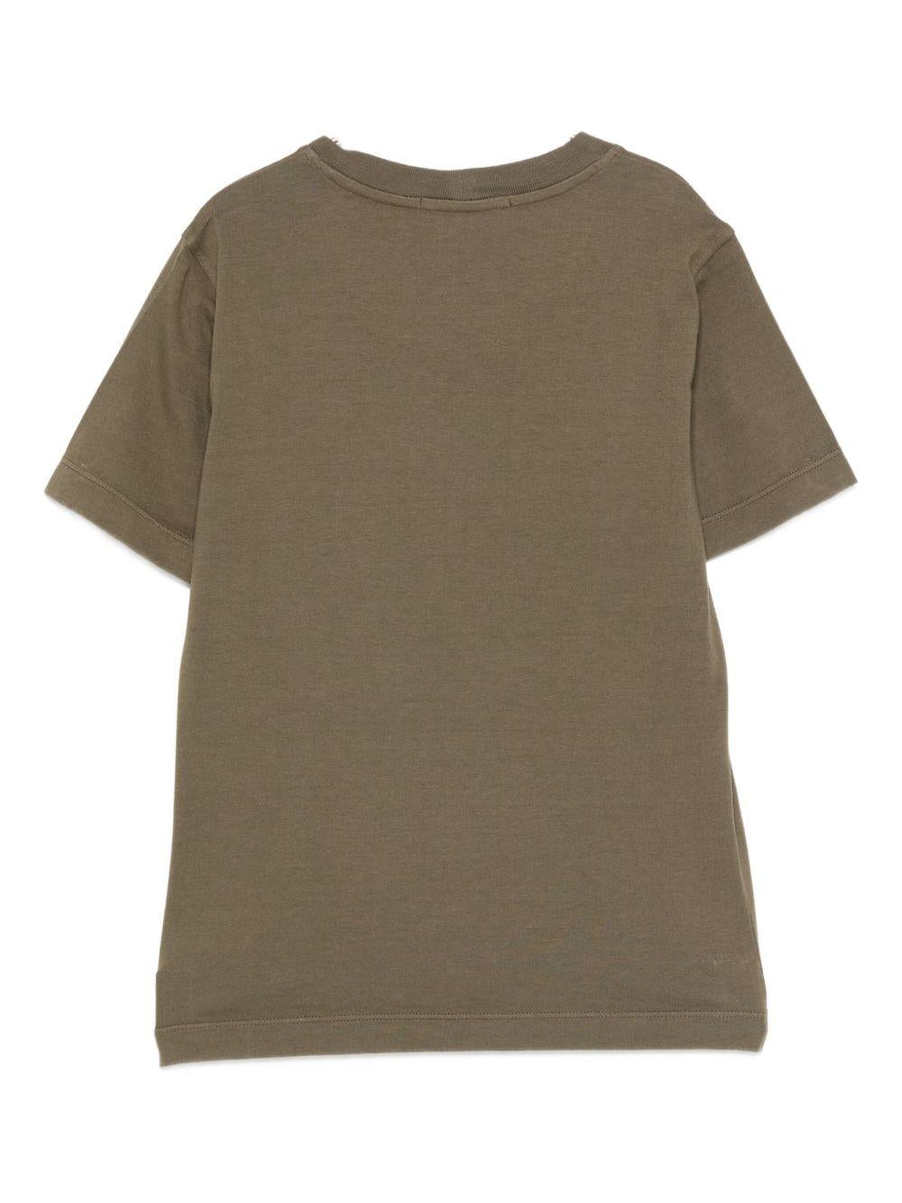 T-shirt per bambino Stone Island Junior verde con caratteristico logo sul davanti K2S162100008S0264 V0054 STONE ISLAND JUNIOR