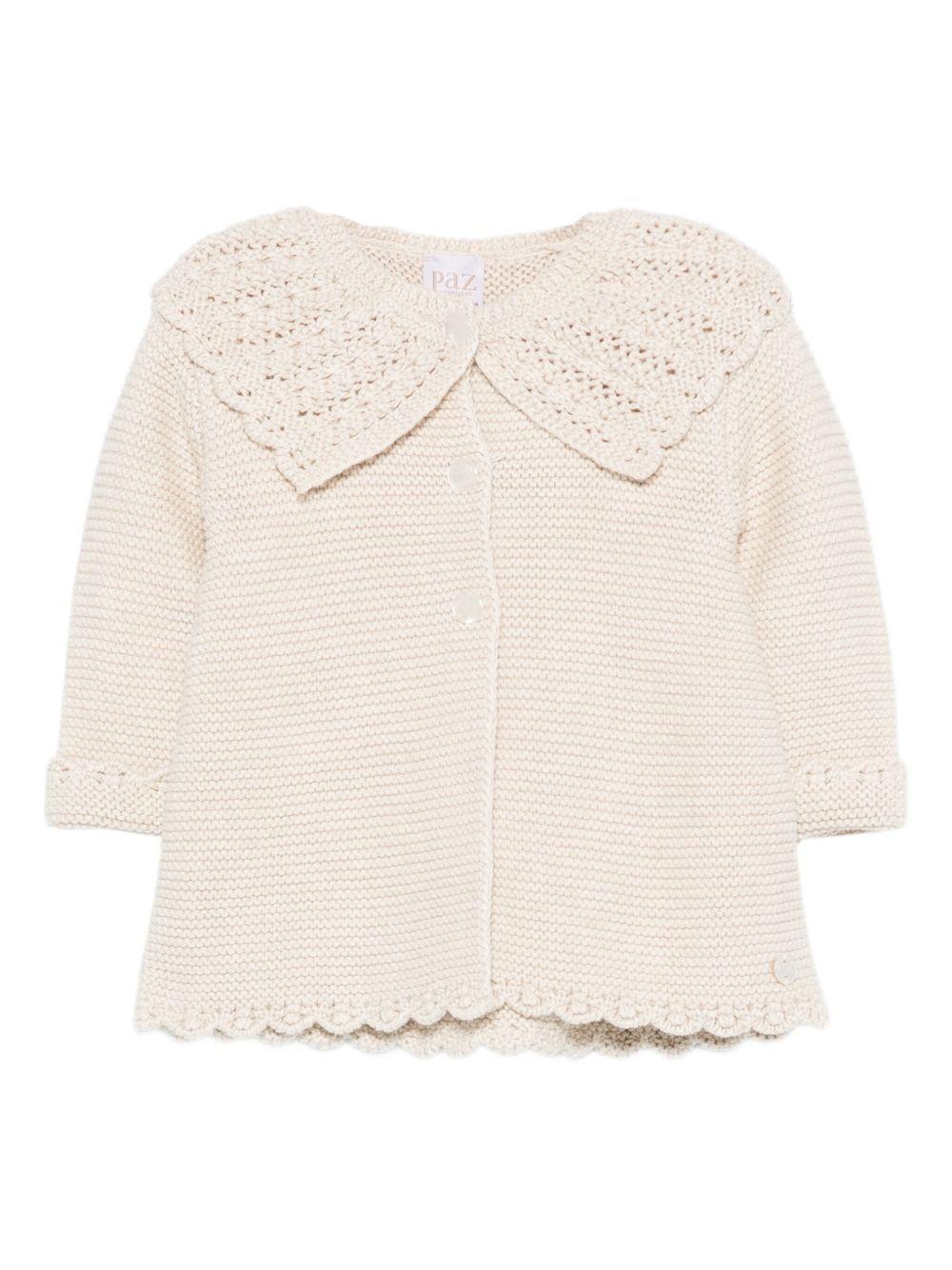 Cardigan per neonata Paz Rodríguez beige con colletto all'uncinetto 009-123100 73 H94 PaZ RODRIGUEZ