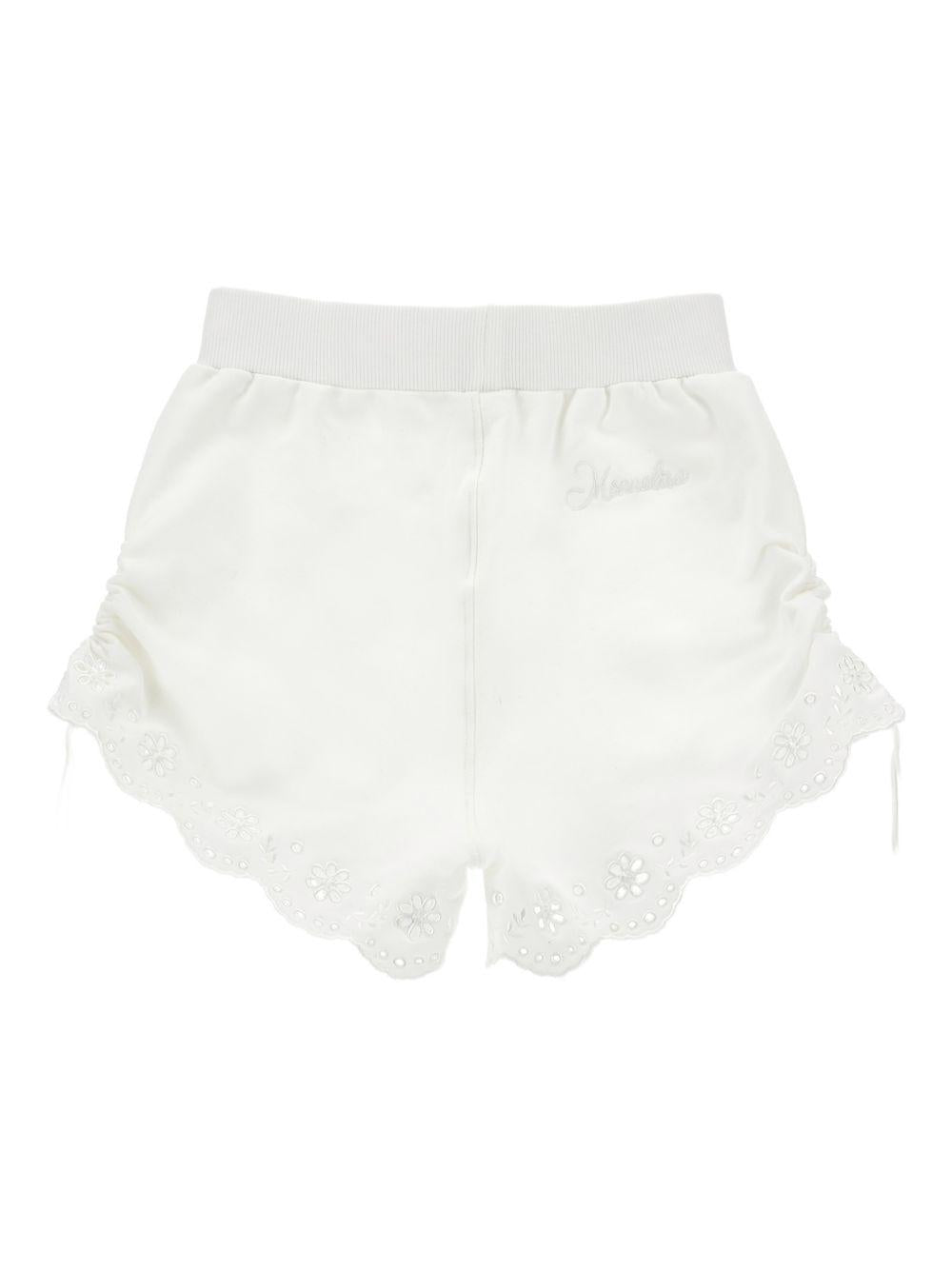 Shorts per bambina Monnalisa bianchi con ricamo a fiori 17G401 7014 0001 MONNALISA KIDS