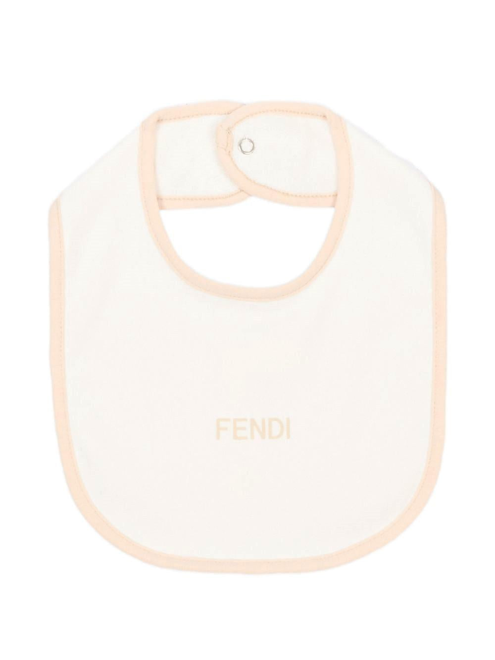 Set tutina, berretto e bavaglino per neonati Fendi Kids bianco con stampa orsetto BUK167 ST8 F0TU9 FENDI KIDS