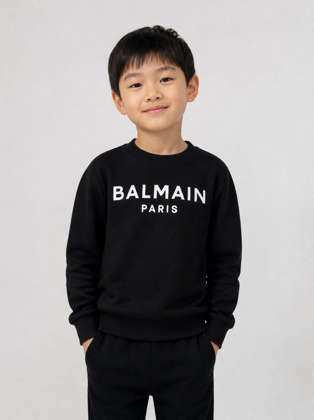 Felpa per bambino Balmain Kids nera con stampa logo sul davanti BX4P10 Z3183 930BC BALMAIN KIDS