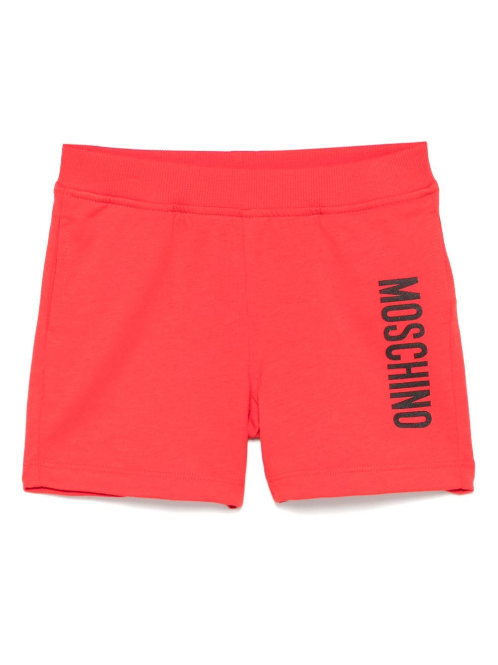 Shorts per neonato Moschino Kids rosso con stampa logo con vita elasticizzata MUQ01LLAA23 50109 MOSCHINO KIDS