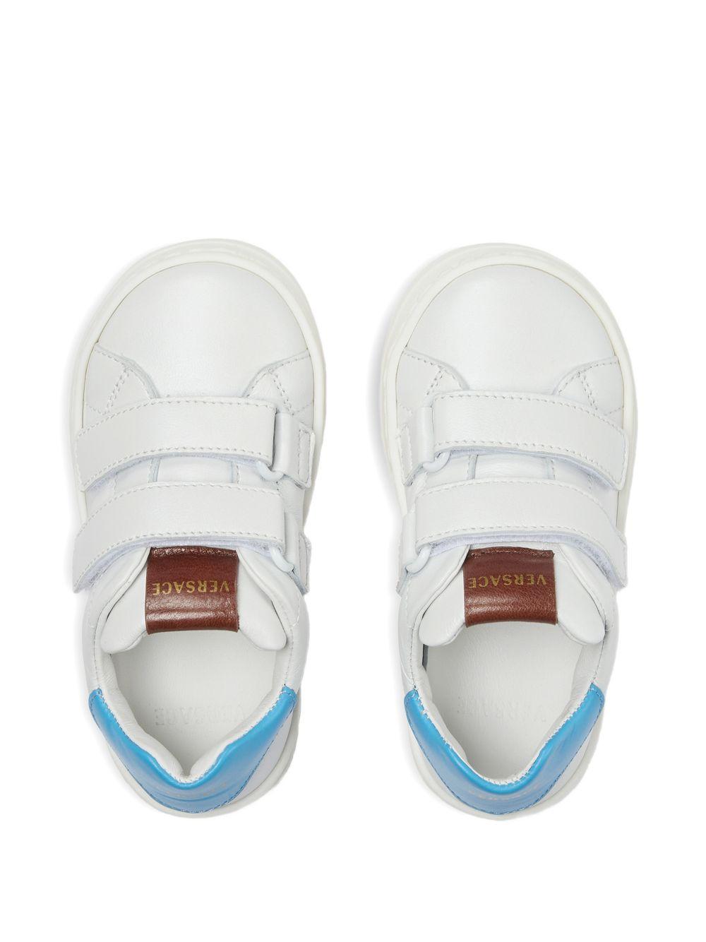 Sneakers per bambino Versace Kids bianche con tallone a contrasto 10252991A17777 6WM90 VERSACE KIDS