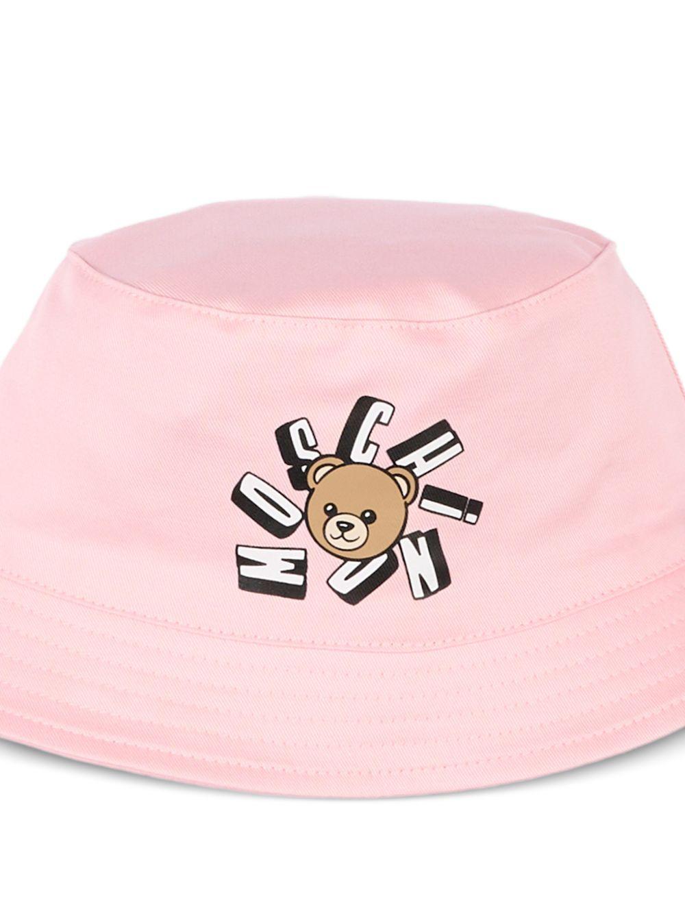 Cappello per neonata Moschino Kids rosa con stampa Teddy Bear MNX057LPA01 50209 MOSCHINO KIDS