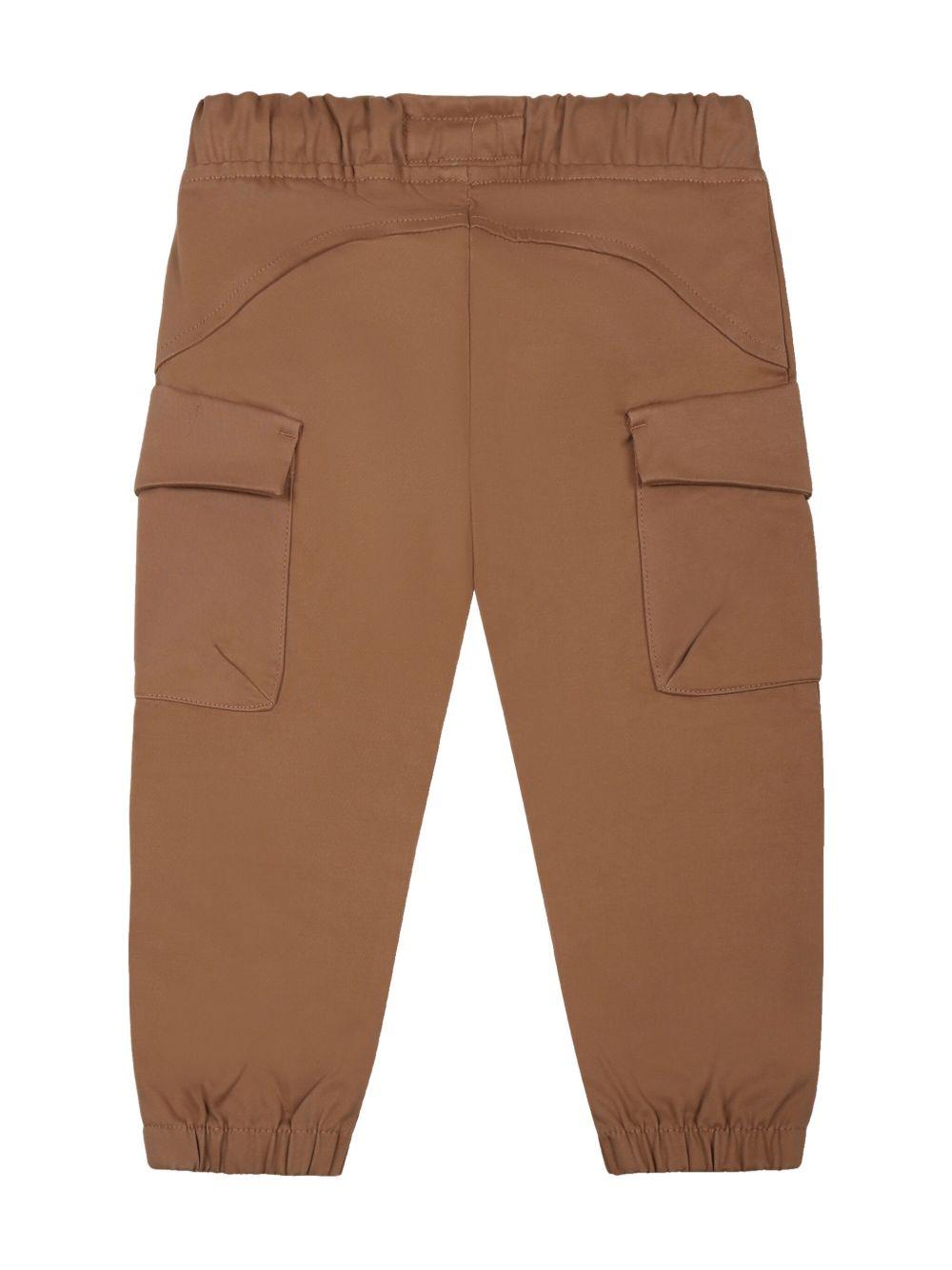 Pantaloni per neonato Calvin Klein Kids marrone con due tasche laterali applicate IN0IN00195 GU1 CALVIN KLEIN KIDS