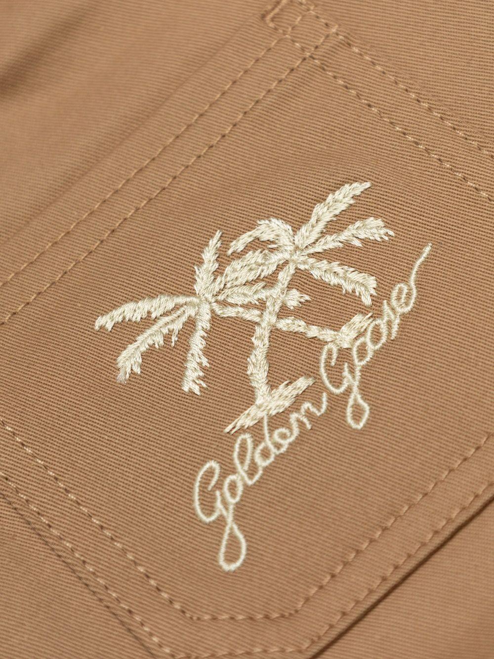 Shorts con ricamo per bambino Golden Goose Kids marrone con tasca posteriore sagomata P01760P001928 15693 GOLDEN GOOSE KIDS