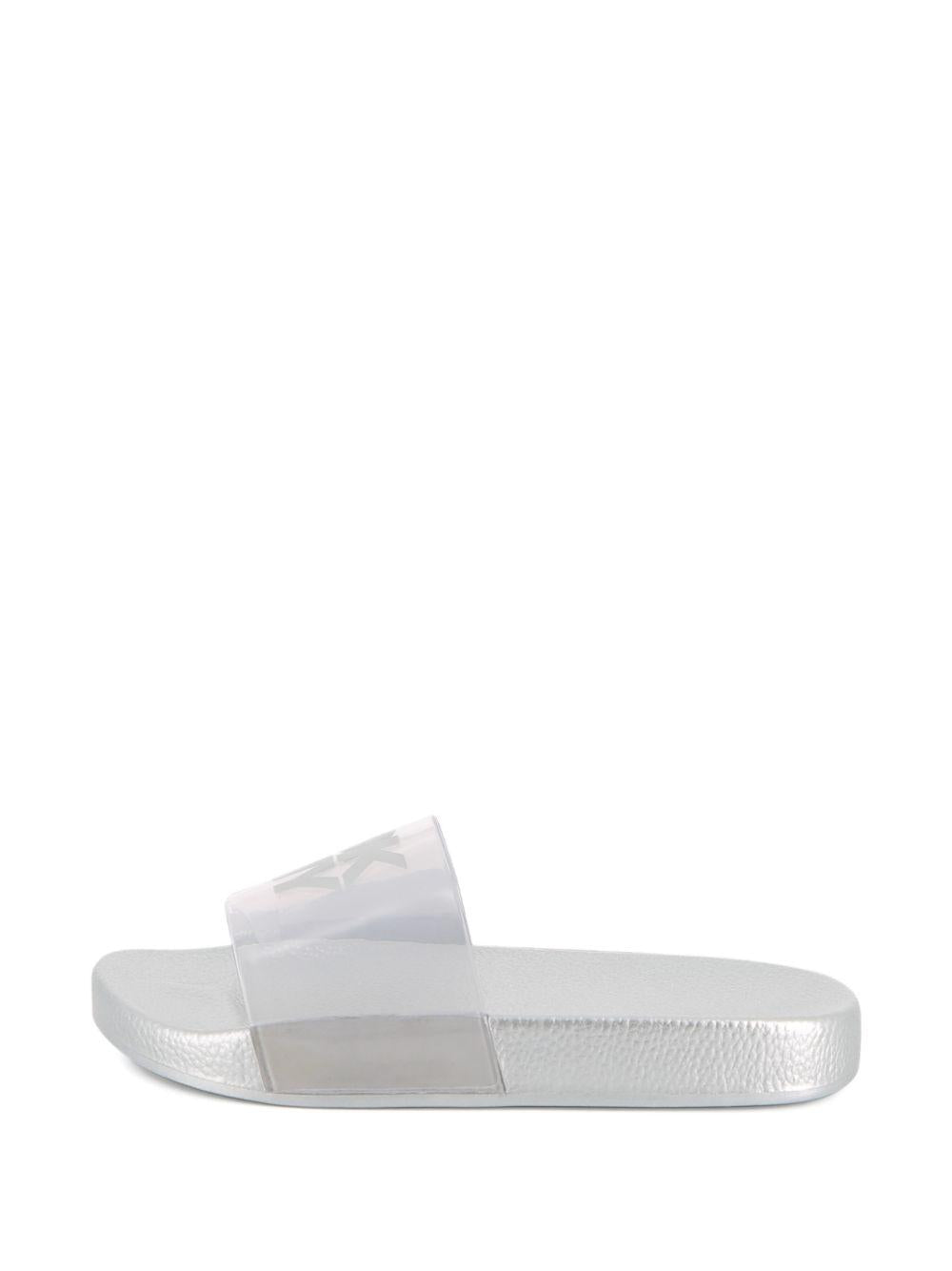 Sandali per bambina DKNY Kids argentate con punta aperta D62634 016 DKNY KIDS