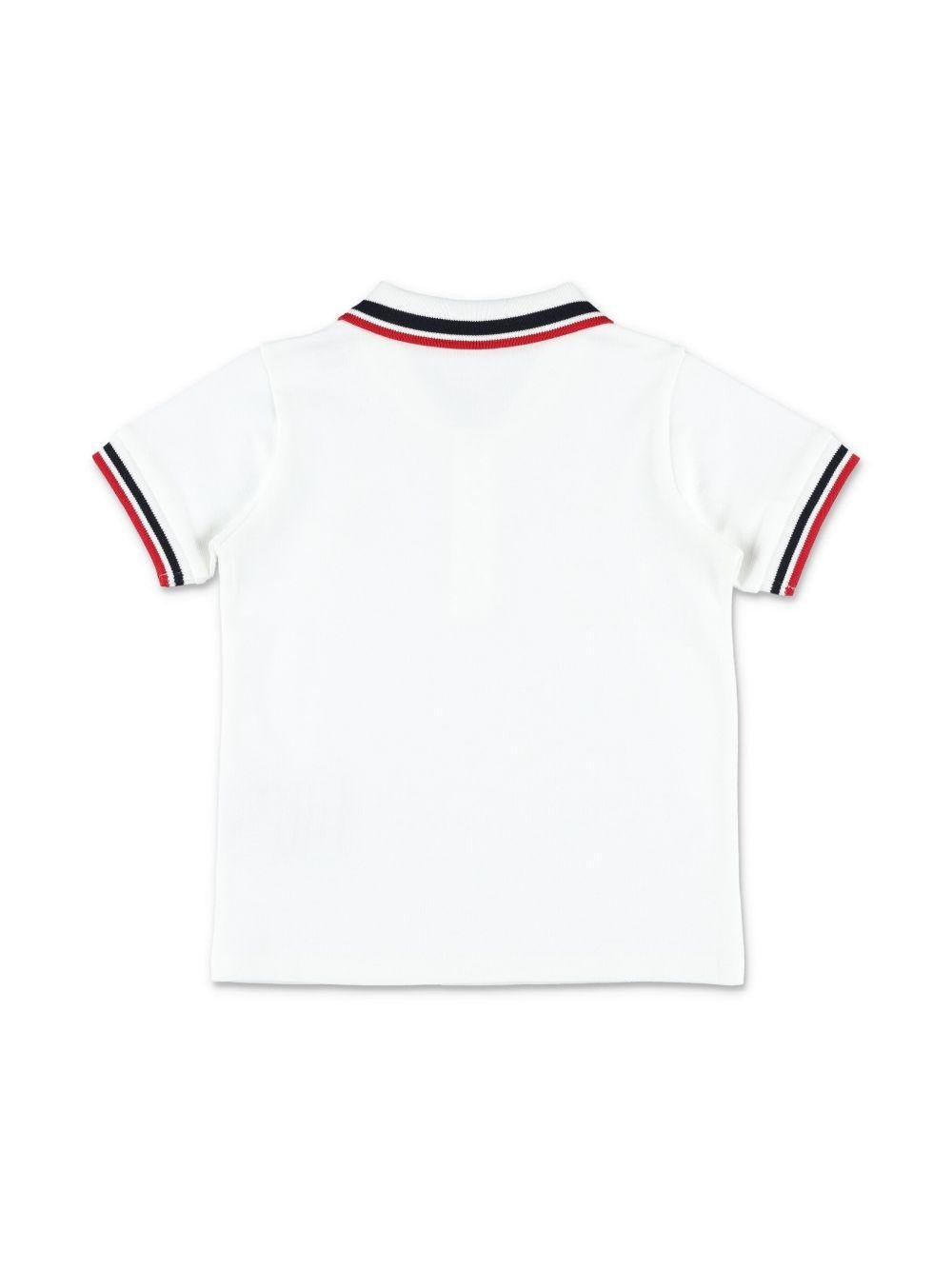 Set t-shirt e shorts per neonato Moncler Enfant multicolore con logo sul davanti - Rubino Kids