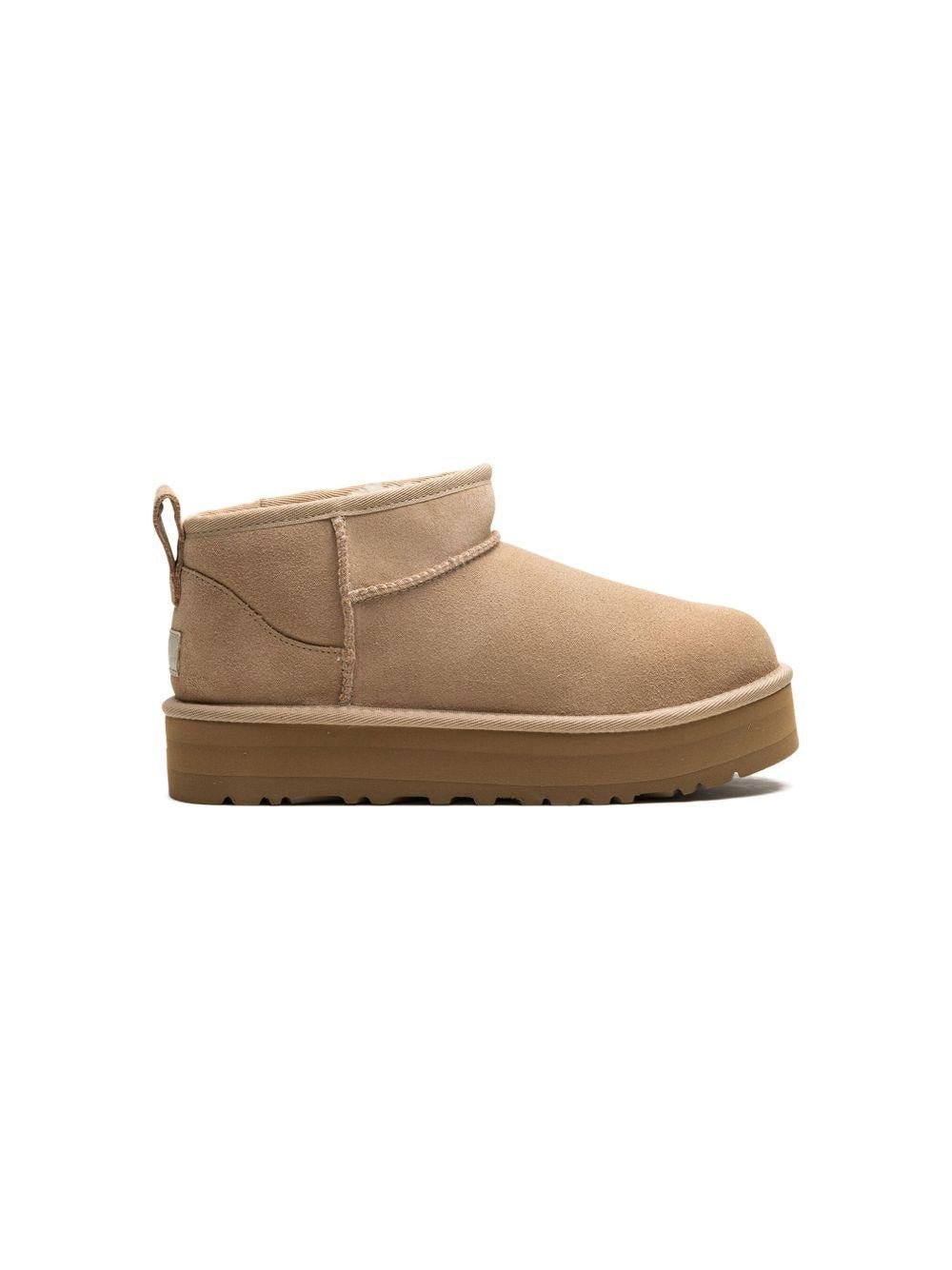 Stivali Classic Ultra Mini per bambino UGG Kids beige con suola rialzata - Rubino Kids