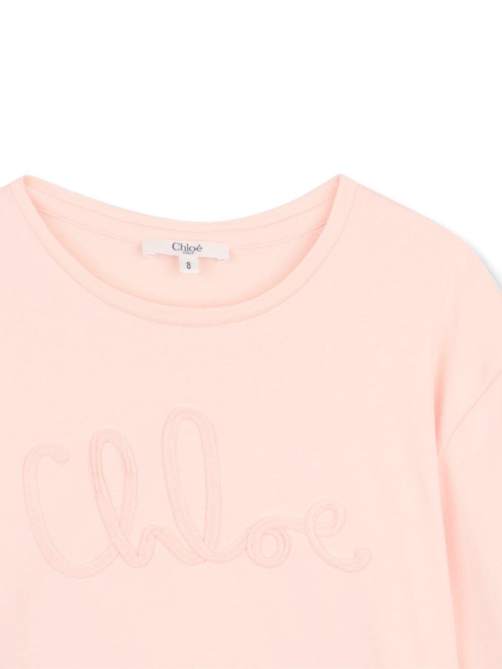T-shirt per bambina Chloé Kids rosa con dettaglio logo sul davanti - Rubino Kids