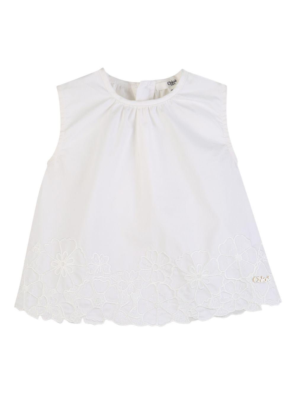 T-shirt per neonata Chloé Kids bianca con applicazioni floreali - Rubino Kids