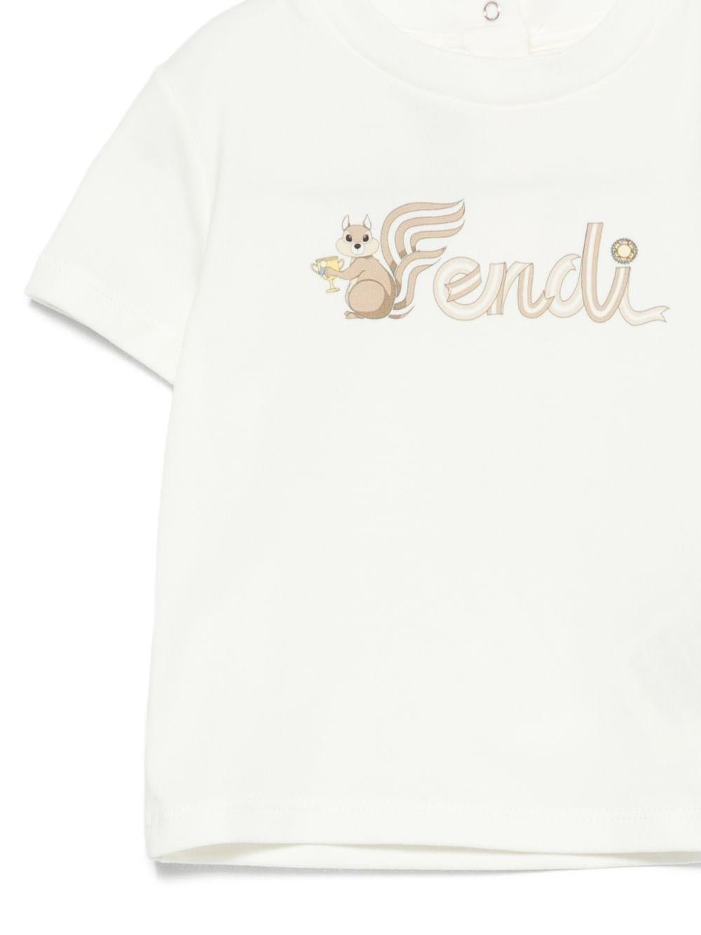 T-shirt per neonati Fendi Kids bianca con stampa logo sul davanti - Rubino Kids