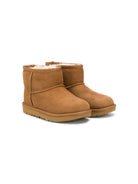 UGG 1017715KCHE