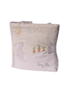 Libro in tessuto per neonati Avery Row beige "Racconti di coniglietti" FBOWCH BUNNY TALES AVERY ROW KIDS 
