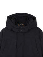 Parka imbottito per bambino BOSS Kids blu con cappuccio J52388 09B BOSS KIDS 