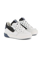 Sneakers per bambino BOSS Kids bianche con design a inserti J52580 10P BOSS KIDS 