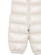 Tuta da neve per neonati Moncler Enfant beige trapuntata con cappuccio K29511F00001597YX 20N MONCLER KIDS 