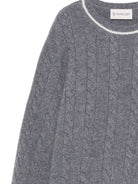 Maglione per bambino Moncler Enfant grigio in lana con motivo a trecce K29549C00004M1241 988 MONCLER KIDS 