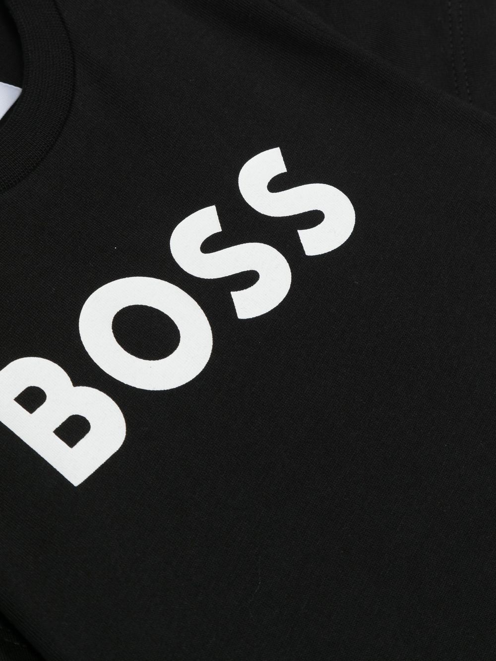 T-shirt per neonato Boss Kids nera con logo sul davanti J05P12 09B BOSS KIDS 