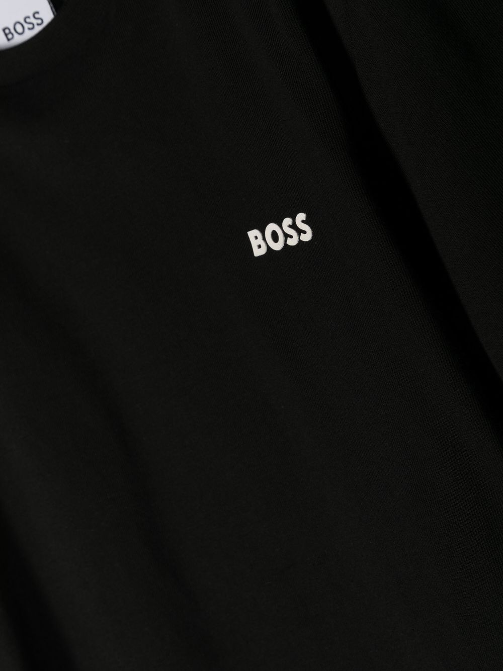 T-shirt per bambino Boss Kids nera con logo goffrato bianco J25P23 09B BOSS KIDS 