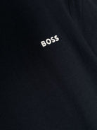 T-shirt con logo goffrato per bambino BOSS Kidswear blu a girocollo J25P23 849 BOSS KIDS 