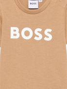 T-shirt per neonato Boss Kids beige con stampa logo sul davanti J52712 269 BOSS KIDS 