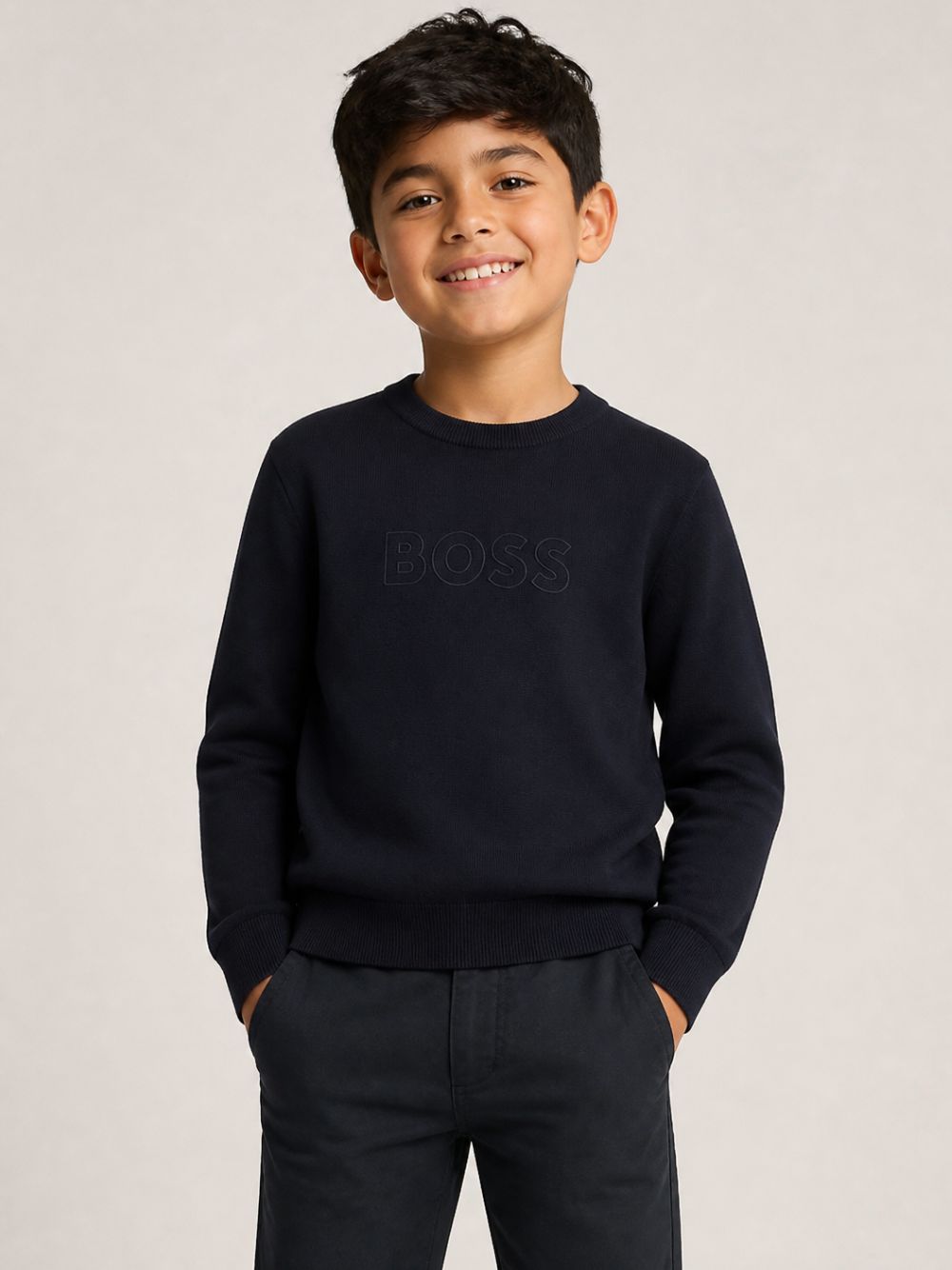 Maglione per bambino Boss Kids blu con logo ricamato sul davanti J53388 849 BOSS KIDS 