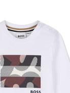 T-shirt per neonato Boss Kids bianca con logo sul davanti J53502 10P BOSS KIDS 